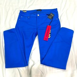 Brand crave, size 7 dark blue women jeans.